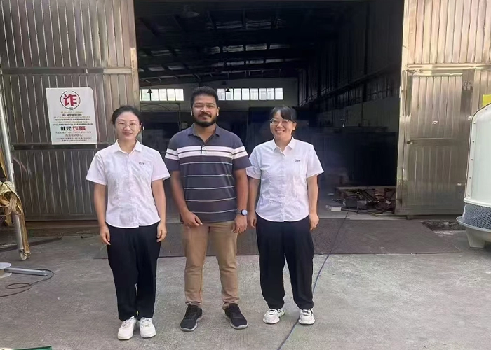 LIB Environment Chambers formazione in loco per i partner degli emirati arabi uniti