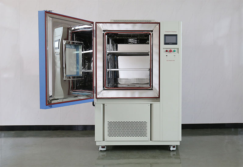 Cryogenic_Chamber13.jpg Cryogenic_Chamber13.jpg