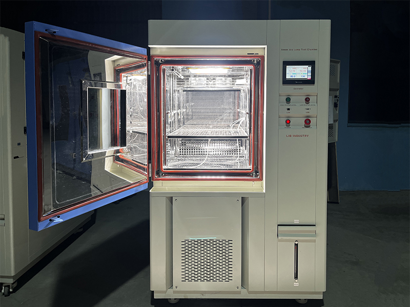 xenon_arc_chamber2.jpg xenon_arc_chamber2.jpg