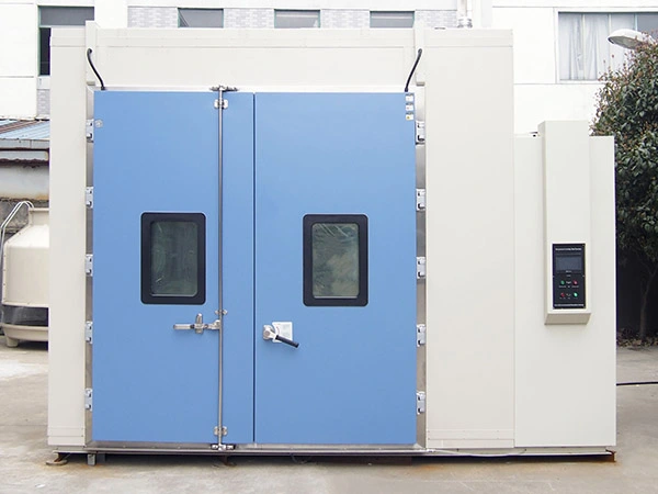 Come può LIB controllare la variazione di temperatura di una camera di temperatura walk-in a ± 0.5 ° C?